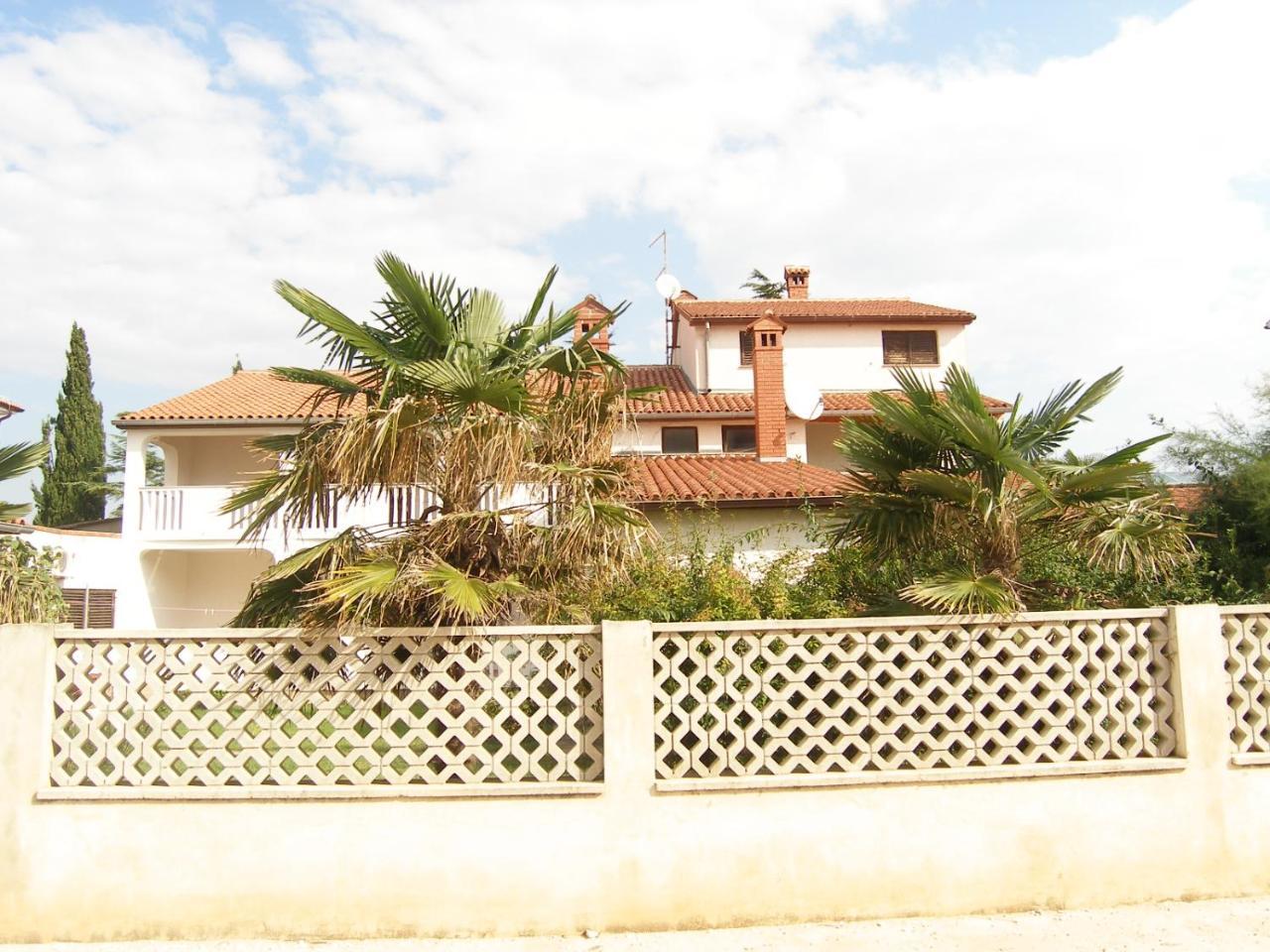 מדולין Apartments Grakalic Great Location מראה חיצוני תמונה