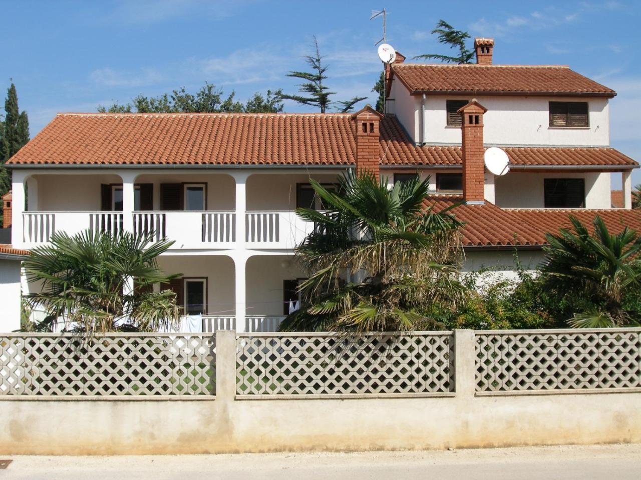 מדולין Apartments Grakalic Great Location מראה חיצוני תמונה